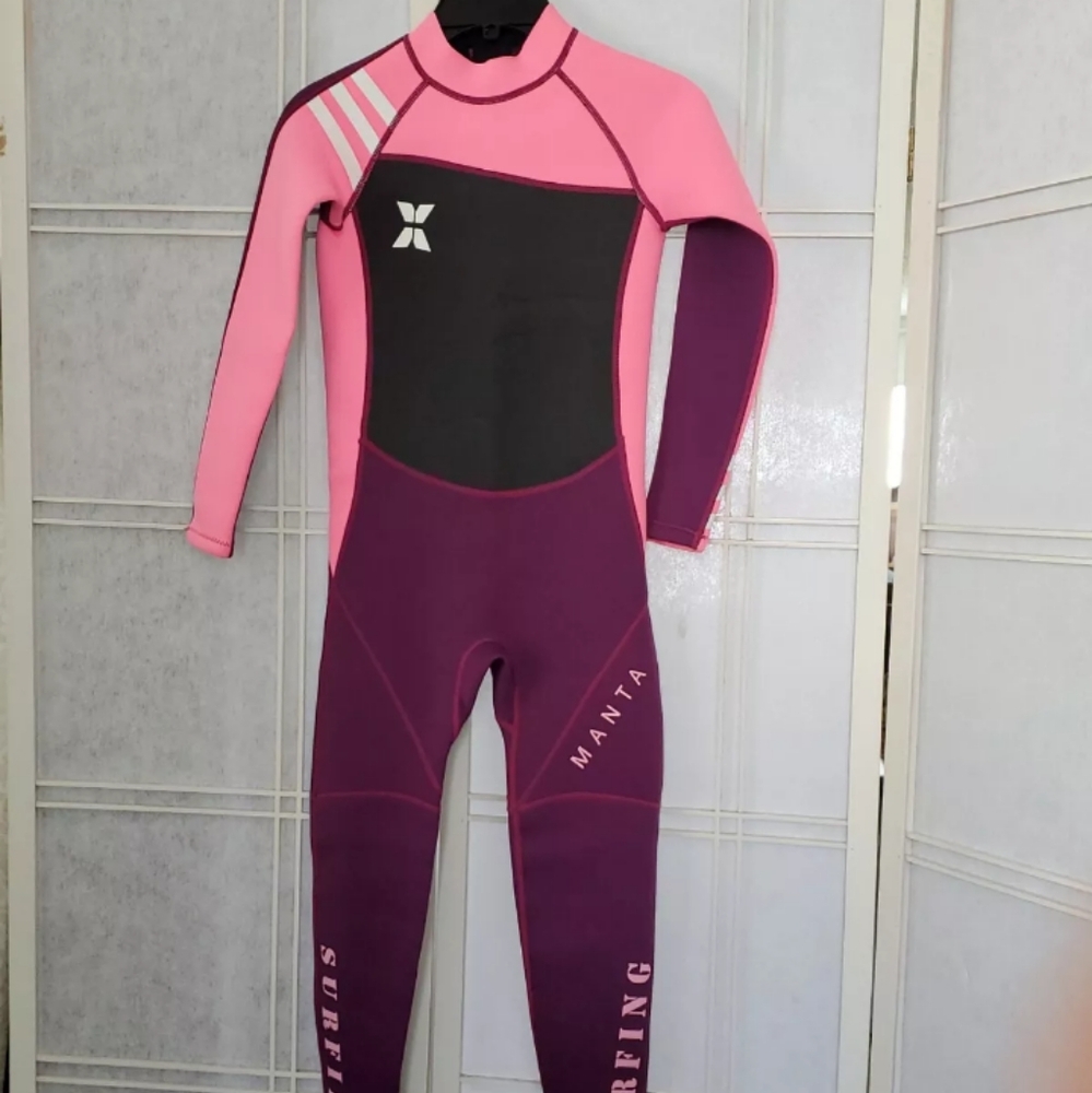 NWT Women's Manta Pink and Purple Wetauit